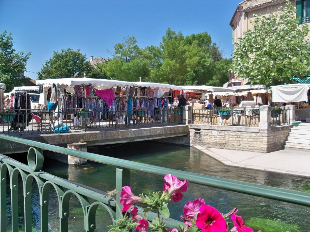 Le Petit Studio - 15 M2 - Centre Ville - Sorgue A 50 M LʼIsle-sur-la-Sorgue Exterior foto