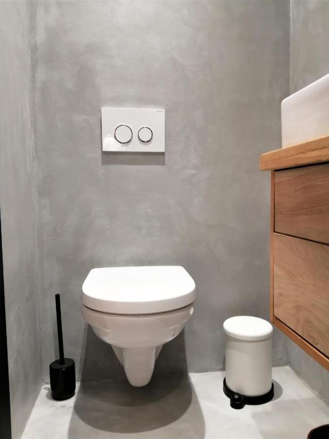 Le Petit Studio - 15 M2 - Centre Ville - Sorgue A 50 M LʼIsle-sur-la-Sorgue Exterior foto